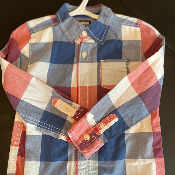 Bundle of 4T button down boys shirts - Picture 4 of 6